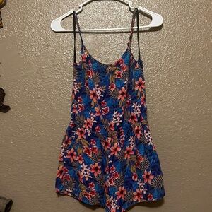 Shorts jumpsuit size medium 🌺